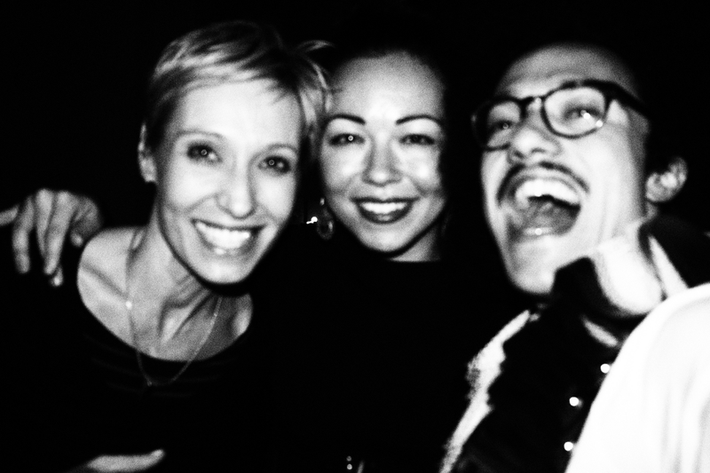 Illustration for article titled GAWKER : A HOLIDAY PARTY (MY PHOTOS)